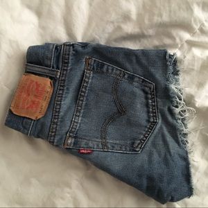 Levi jean shorts